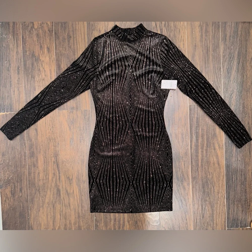‼️SOLD‼️New Women’s Mini To The Nines Black Glitter Velvet‎ Dress-Size Medium - Picture 4 of 13